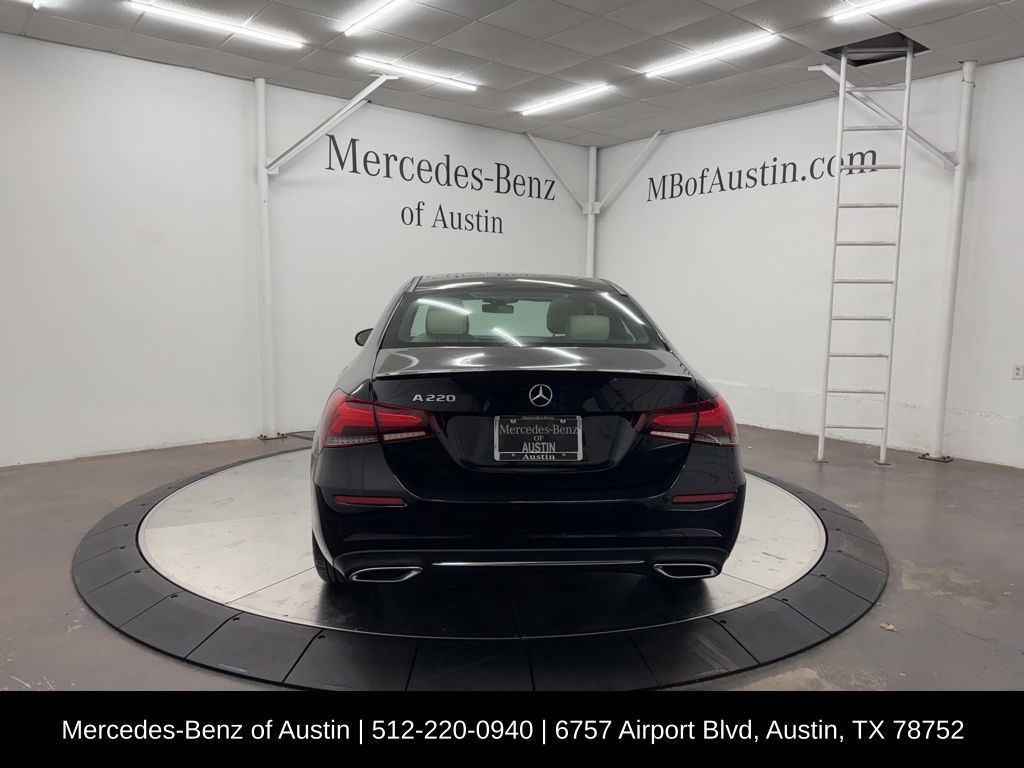 2019 Mercedes Benz A 220 photo 3