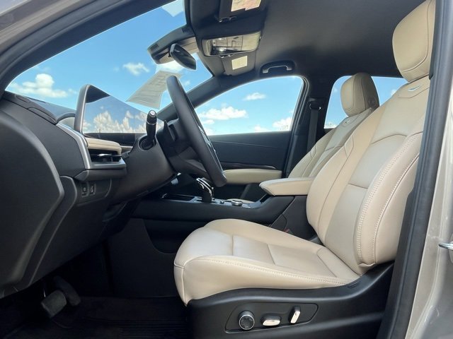 2025 Cadillac XT4 Premium Luxury photo 12
