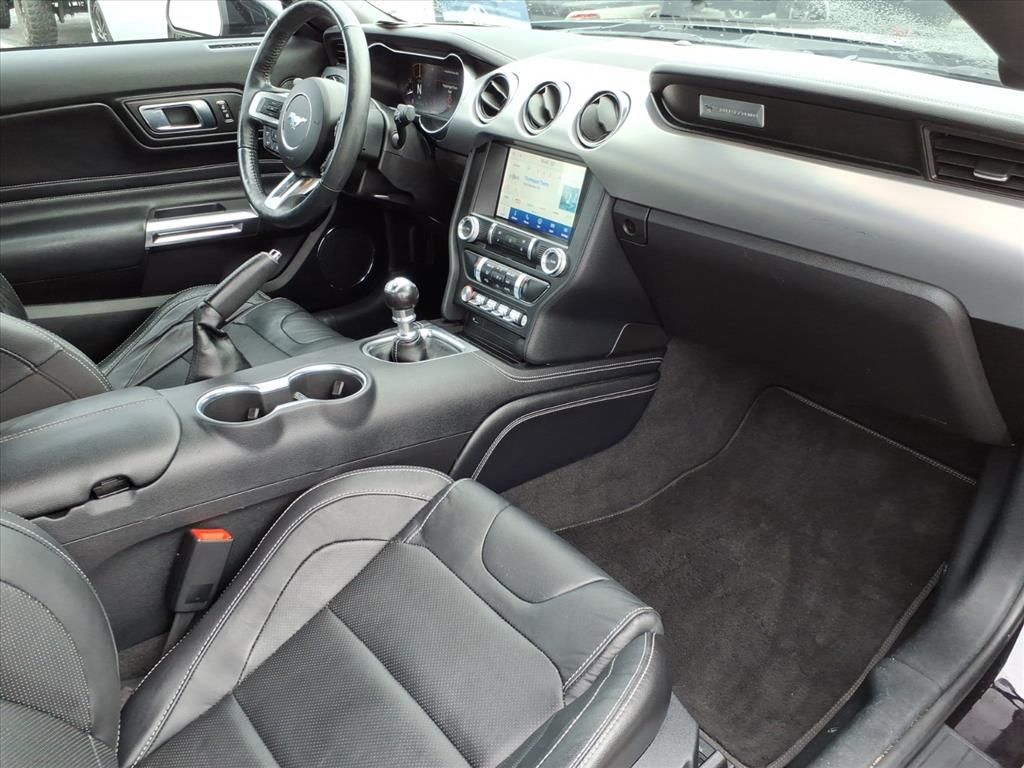 2023 FORD MUSTANG - Image 11