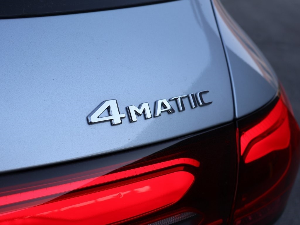 2025 Mercedes Benz GLC 300 4MATIC photo 16