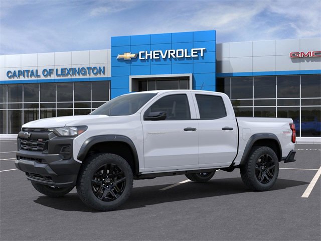 2025 Chevrolet Colorado Trail Boss photo 2