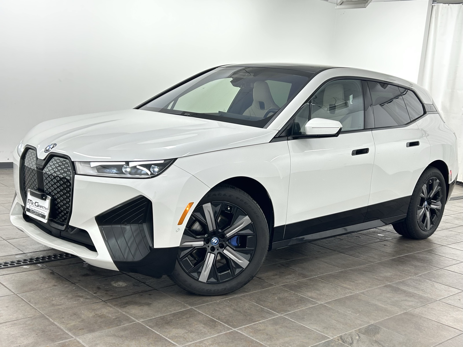 2025 BMW iX 50's photo