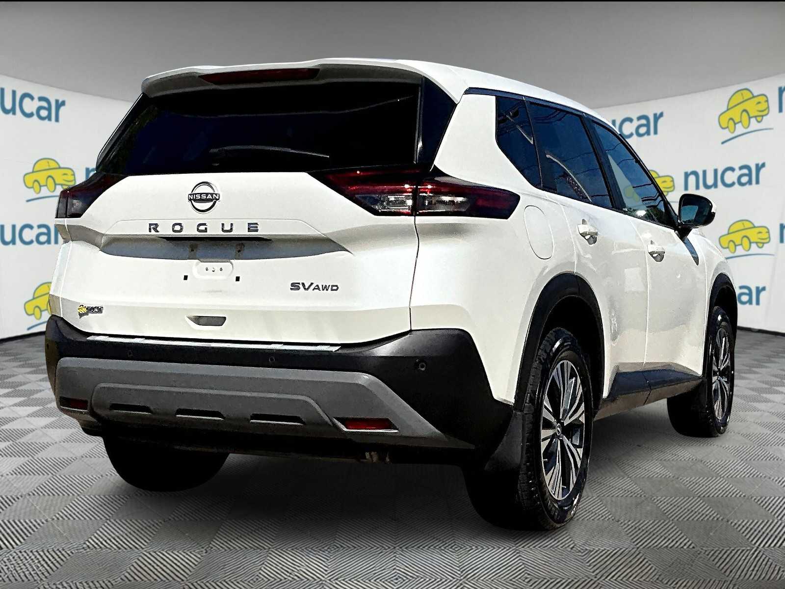 2022 Nissan Rogue SV photo 5