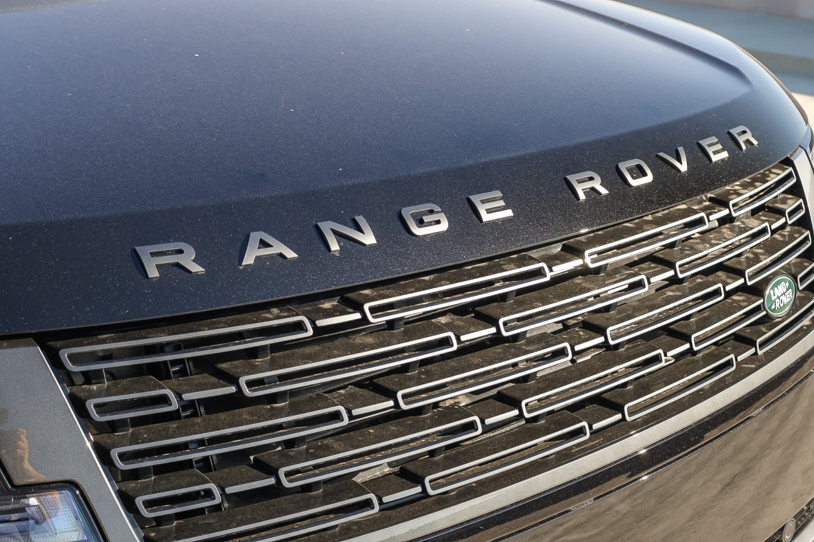 2025 Land Rover Range Rover SE photo 10