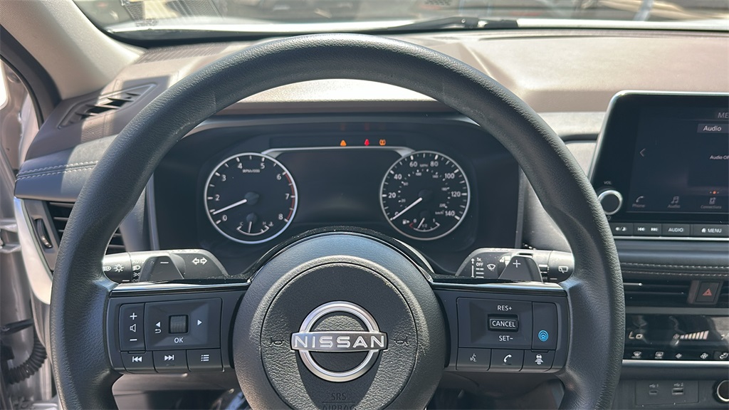 2023 Nissan Rogue SV photo 15