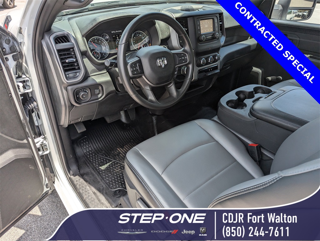 2023 Ram 2500 Tradesman photo 9