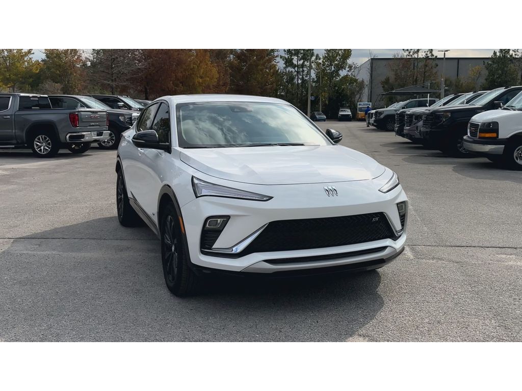 2025 Buick Envista ST photo 3