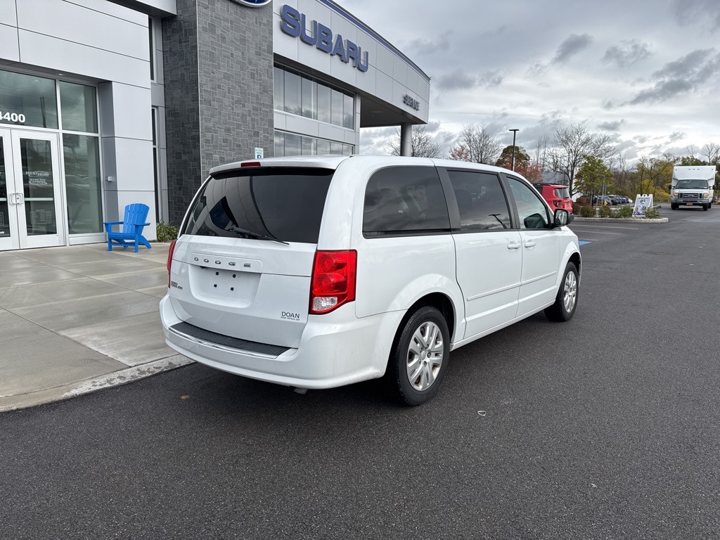 2017 Dodge Grand Caravan SE photo 2