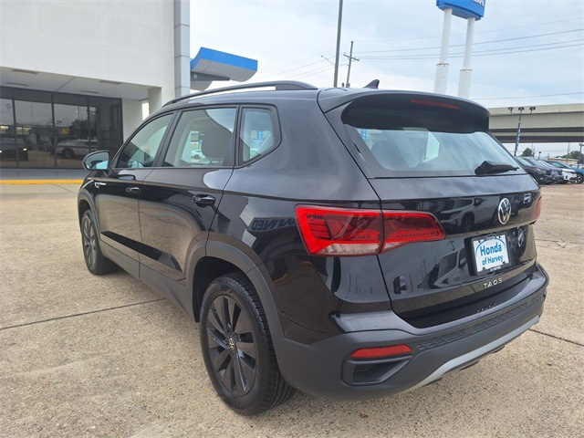 2024 Volkswagen Taos S photo 3