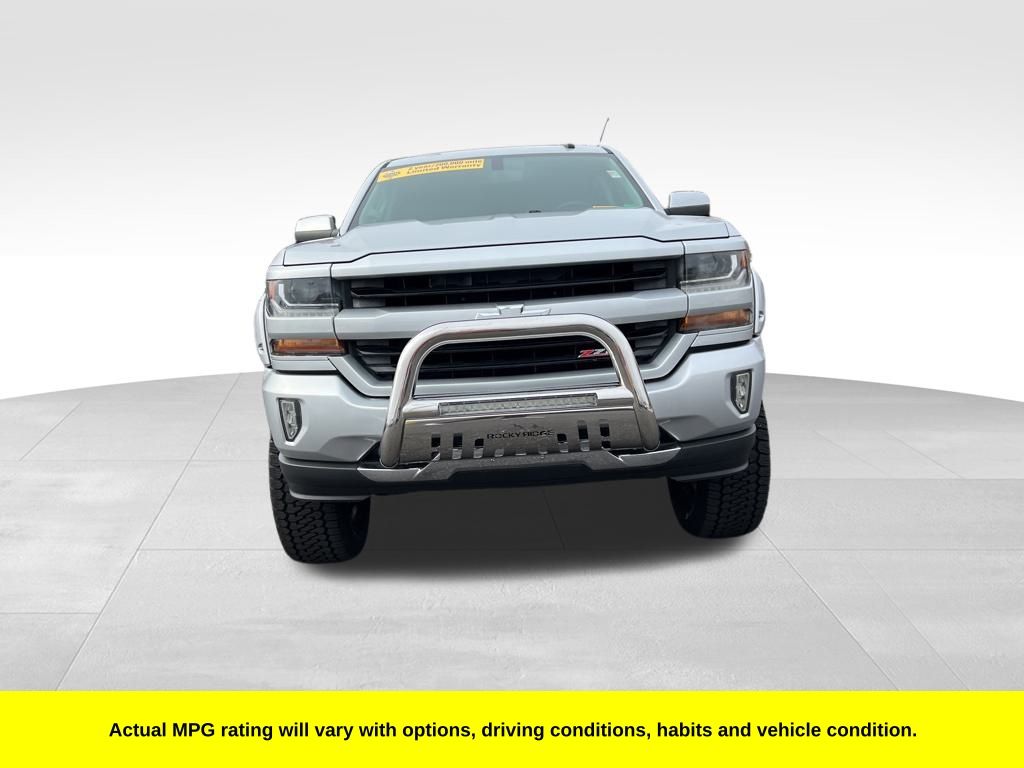 2016 Chevrolet Silverado 1500 LT photo 2