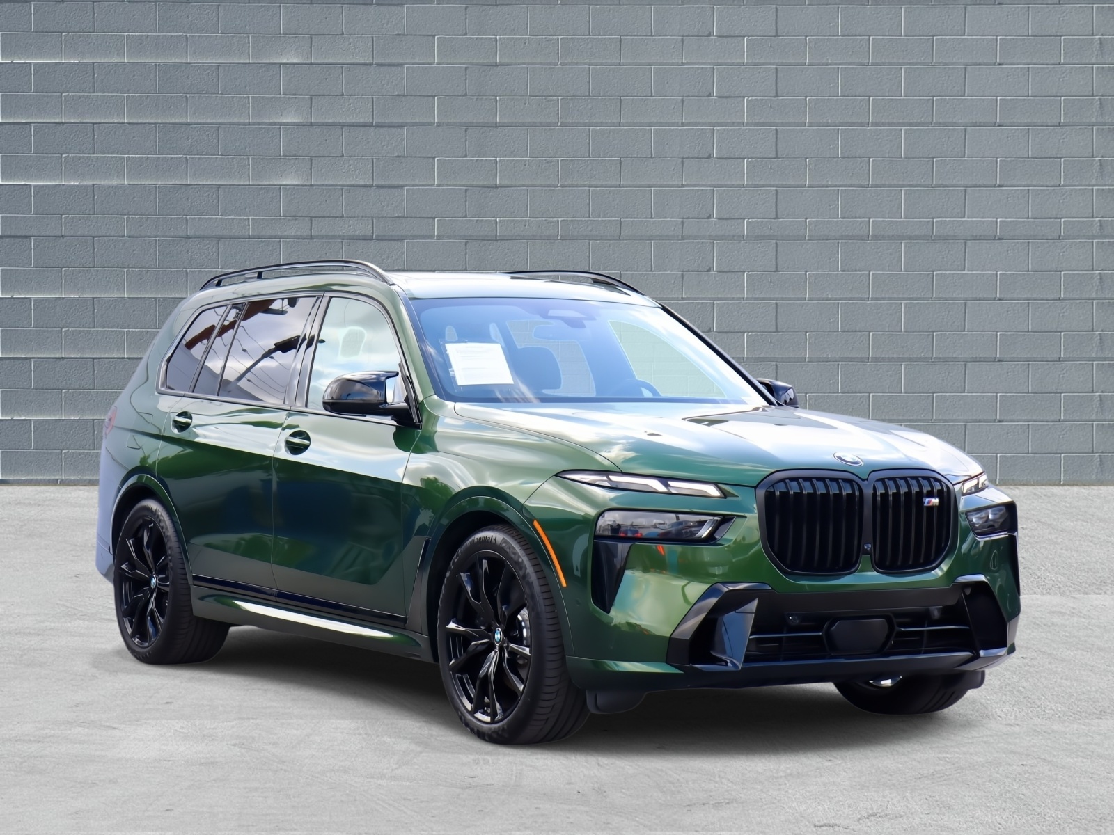 2024 BMW X7 M60i's photo