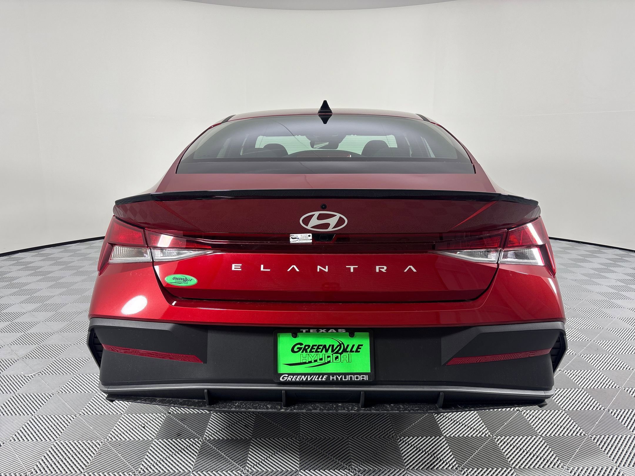 2025 Hyundai Elantra SEL Sport photo 9