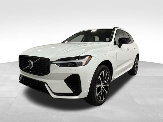 2023 Volvo XC60 Recharge Hybrid Ultimate photo 3