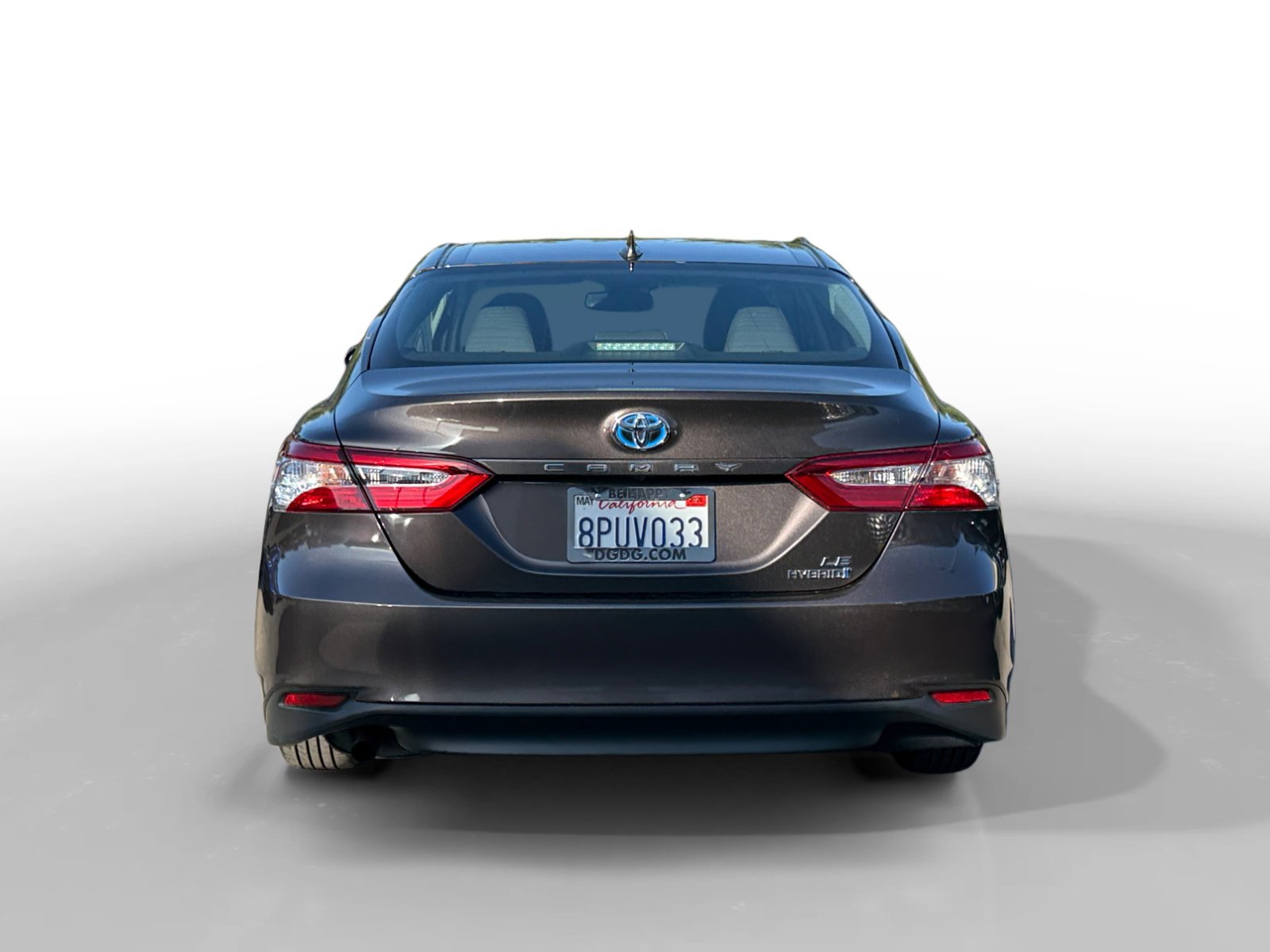 2020 Toyota Camry Hybrid LE photo 4