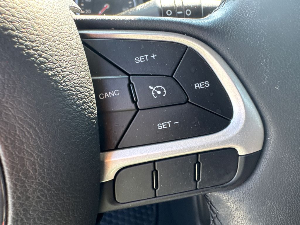 2019 Jeep Renegade Latitude photo 23