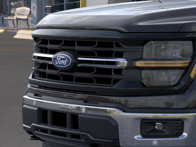 2025 Ford F-150 XLT photo 14