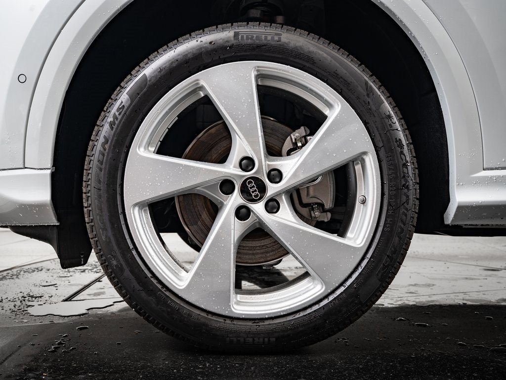 2025 Audi Q5 2.0T Premium Plus photo 13
