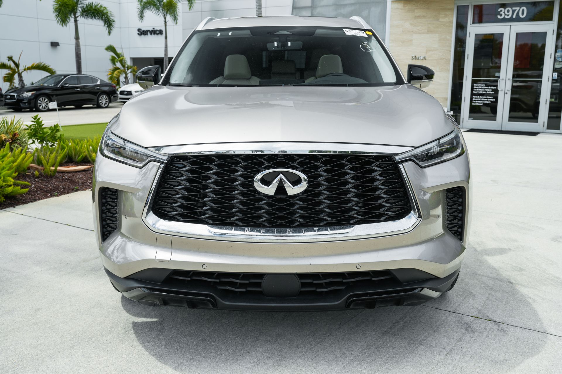 2024 Infiniti QX60 Luxe photo 3