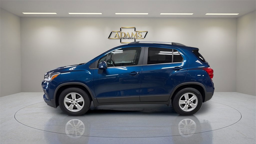 2020 Chevrolet Trax LT photo 2