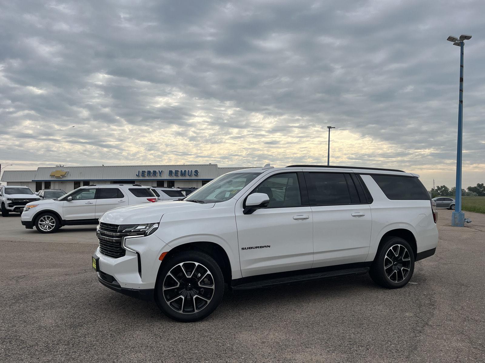 2021 Chevrolet Suburban RST's photo