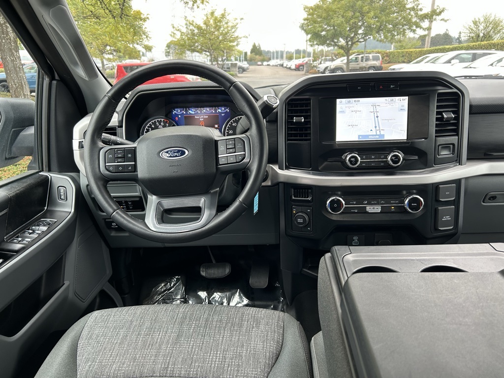 2023 Ford F-150 XLT photo 24
