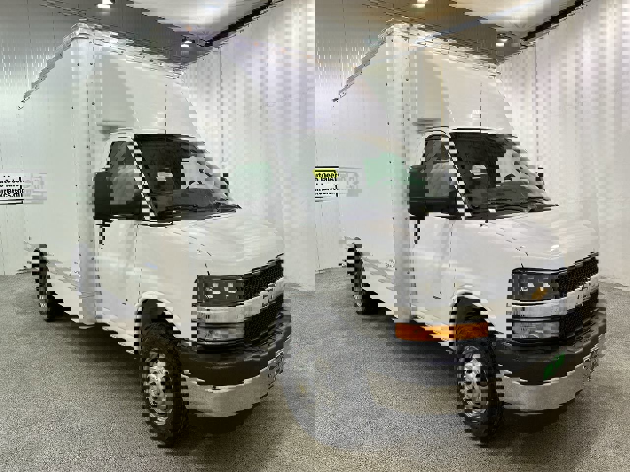 2025 Chevrolet Express Cutaway Base's photo