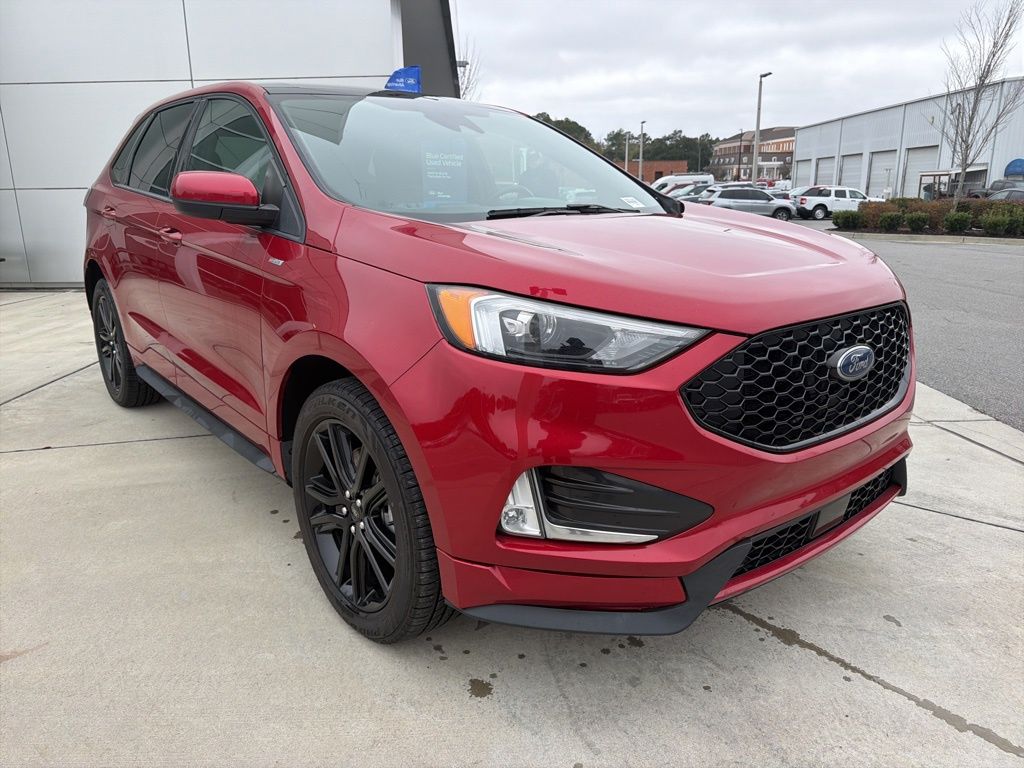 2022 Ford Edge ST-Line's photo