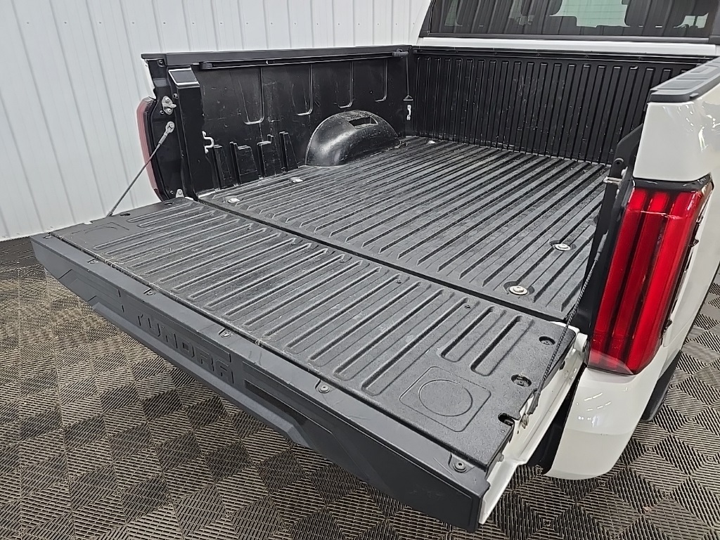 2022 Toyota Tundra SR5 photo 11