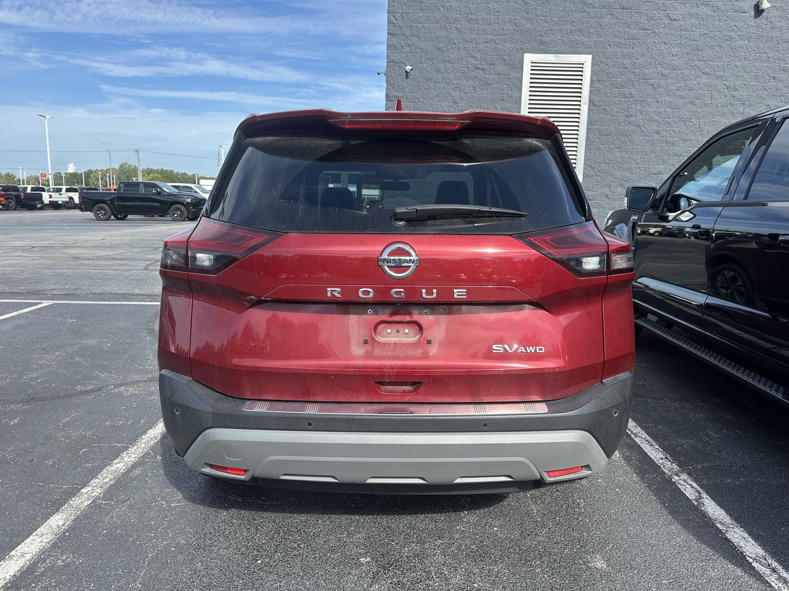 2021 Nissan Rogue SV photo 3