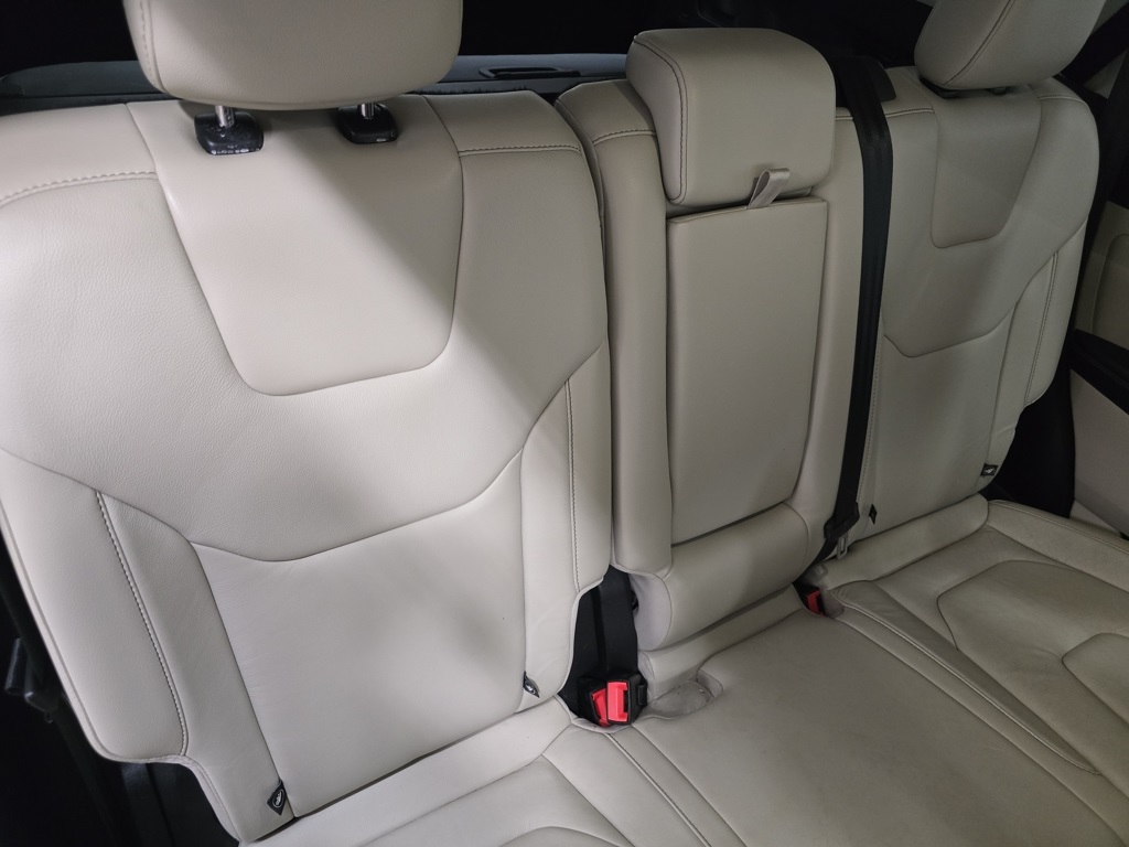 2015 Ford Edge Titanium photo 17
