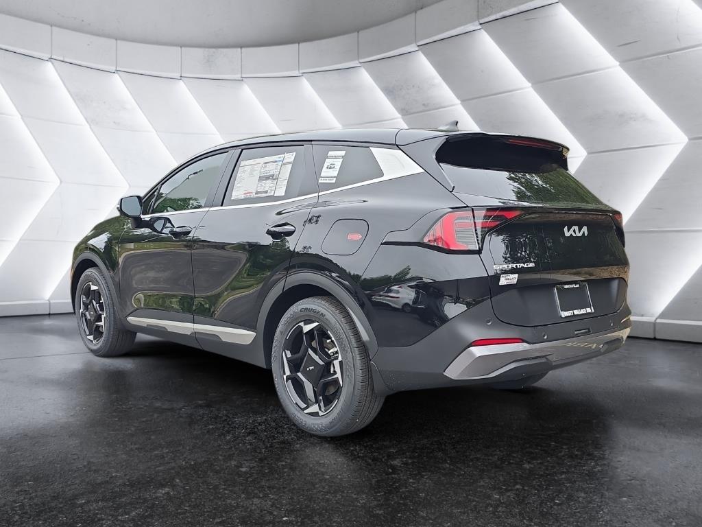 2026 Kia Sportage EX photo 3