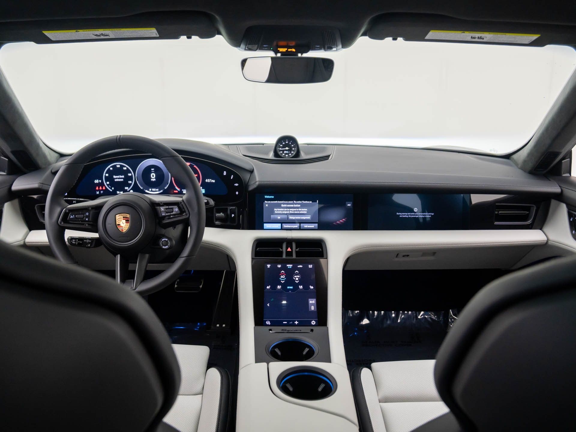 2025 Porsche Taycan GTS photo 11