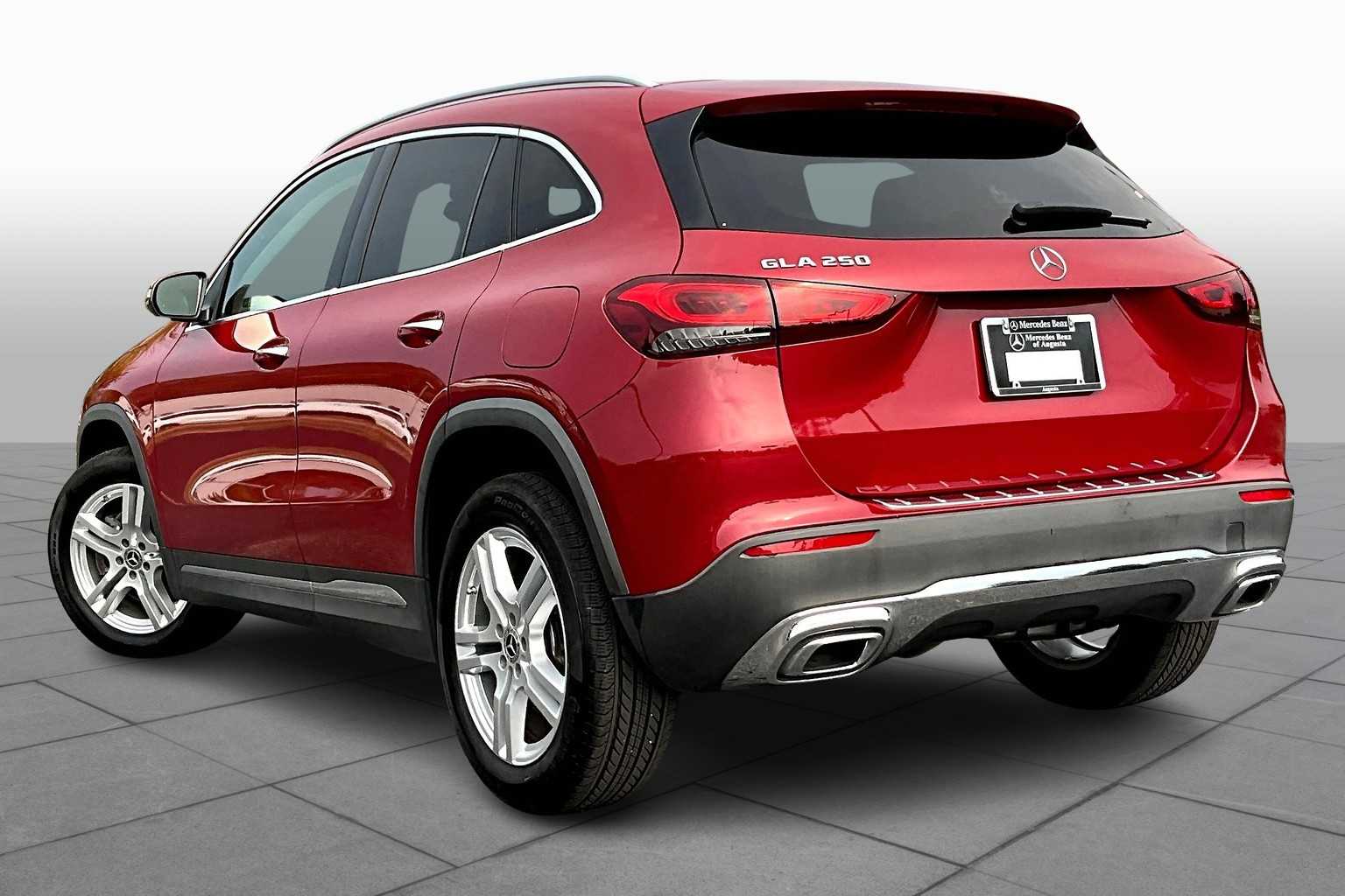 2022 Mercedes Benz GLA 250 photo 11