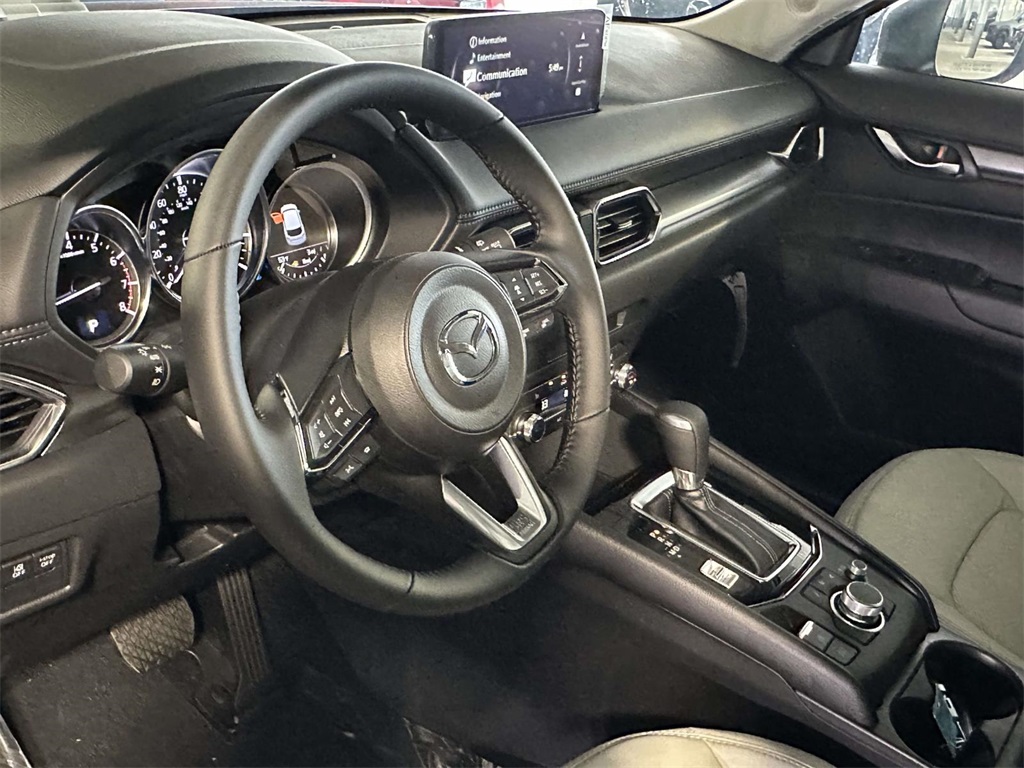 2025 Mazda CX-5 2.5 S Preferred photo 2
