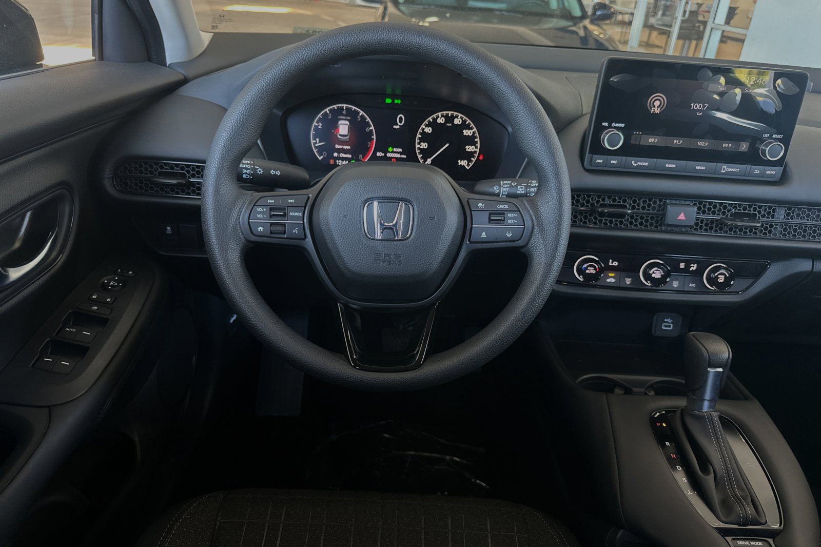 2025 Honda HR-V LX photo 15