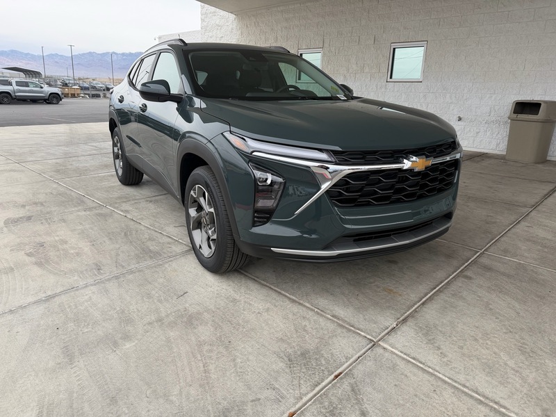 2026 Chevrolet Trax LT's photo