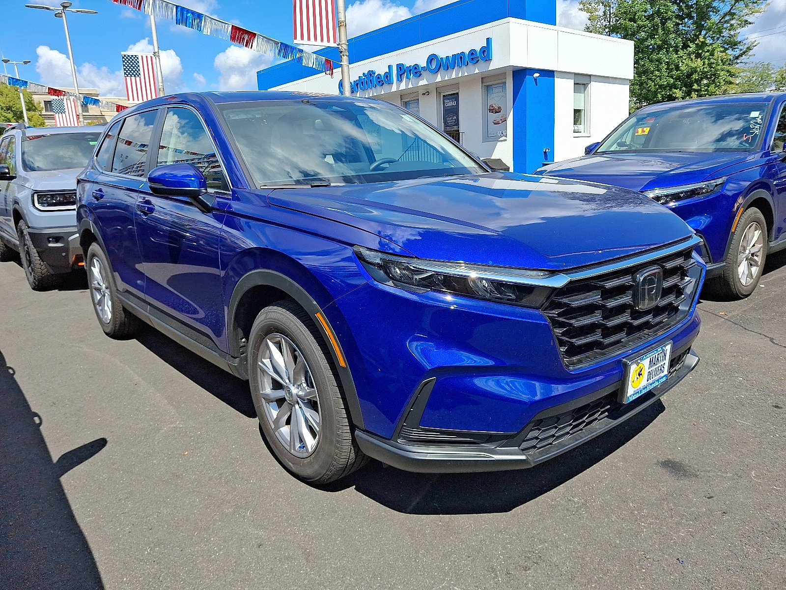 2025 Honda CR-V EX photo 3