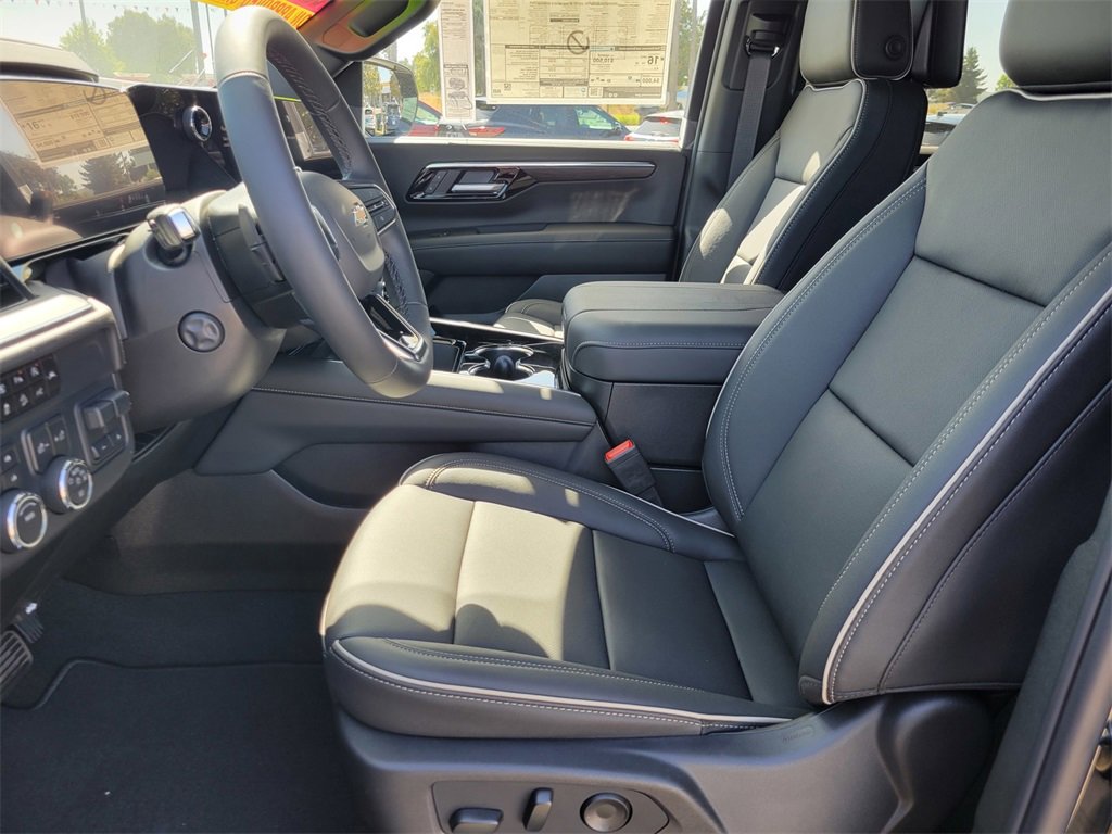 2025 Chevrolet Tahoe Premier photo 11
