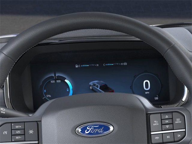 2025 Ford F-150 Lightning XLT photo 13