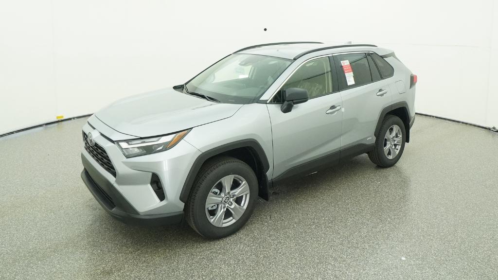 2025 Toyota RAV4 LE's photo