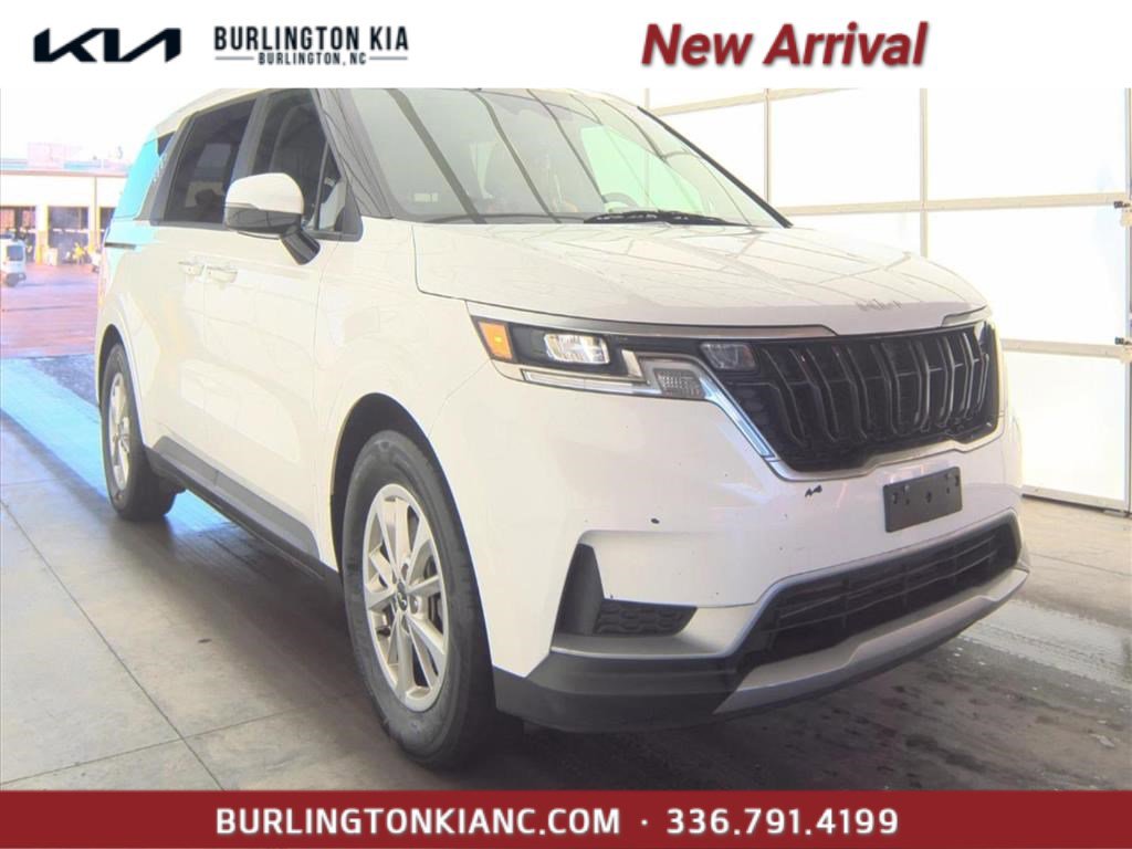 2024 Kia Carnival LX Seat Pkg's photo