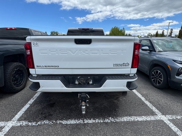 2021 Chevrolet Silverado 3500HD High Country photo 4