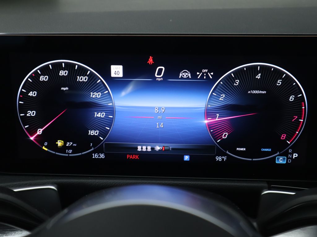2026 Mercedes Benz GLB 250 photo 33