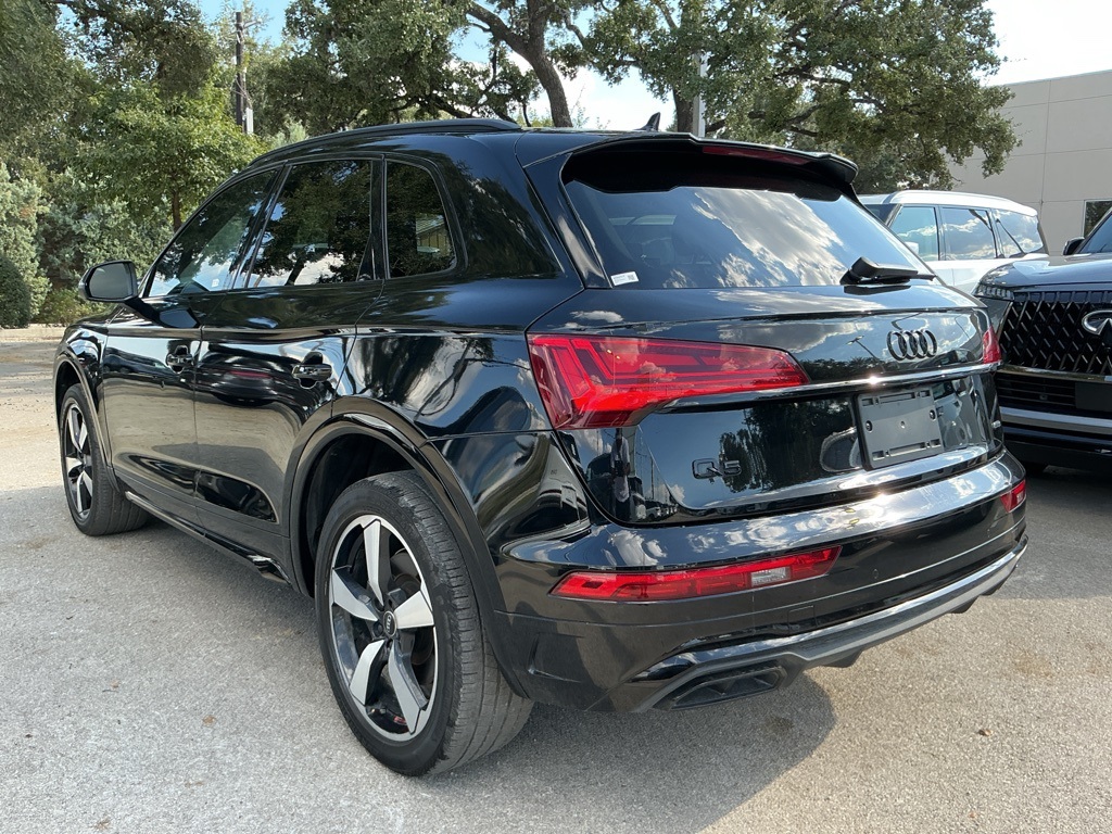 2022 Audi Q5 S line Premium Plus photo 2