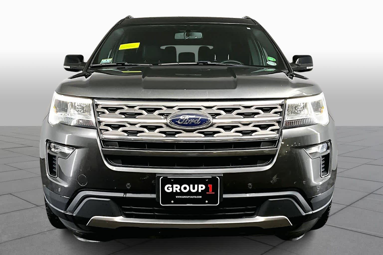 2018 Ford Explorer XLT photo 3