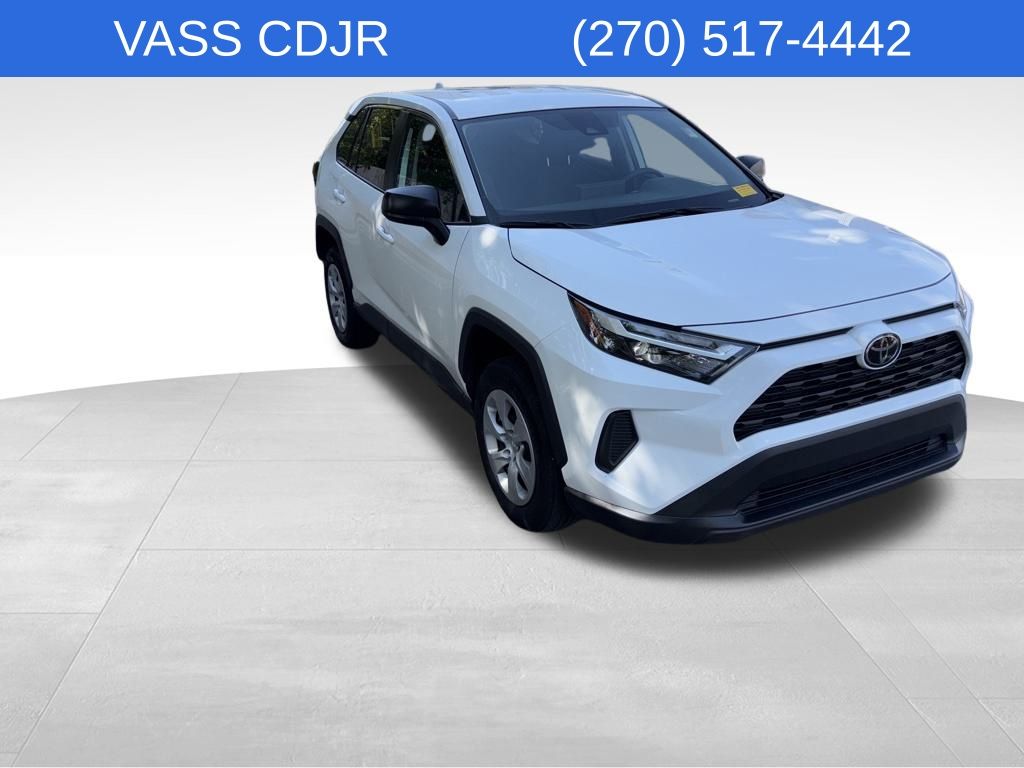 2024 Toyota RAV4 LE photo 3
