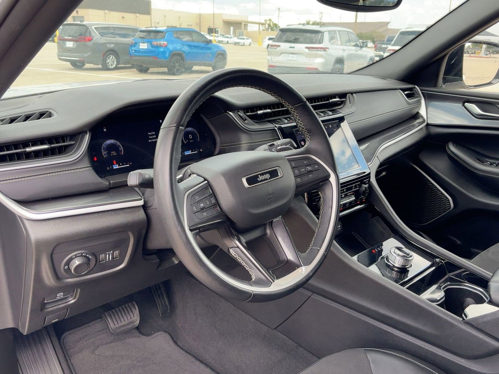 2022 Jeep Grand Cherokee Altitude photo 3