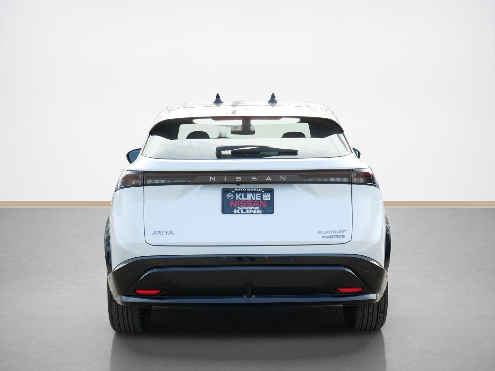 2025 Nissan ARIYA Platinum e-4ORCE photo 3