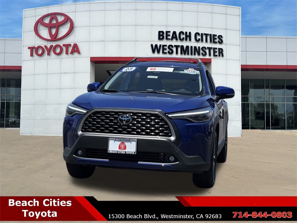 2023 Toyota Corolla Cross XLE photo 4