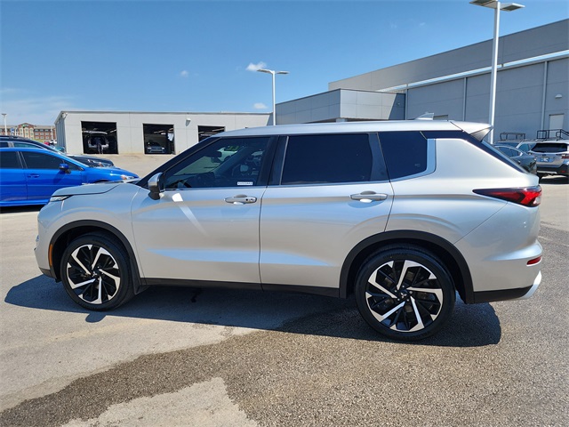 2022 Mitsubishi Outlander SE photo 7